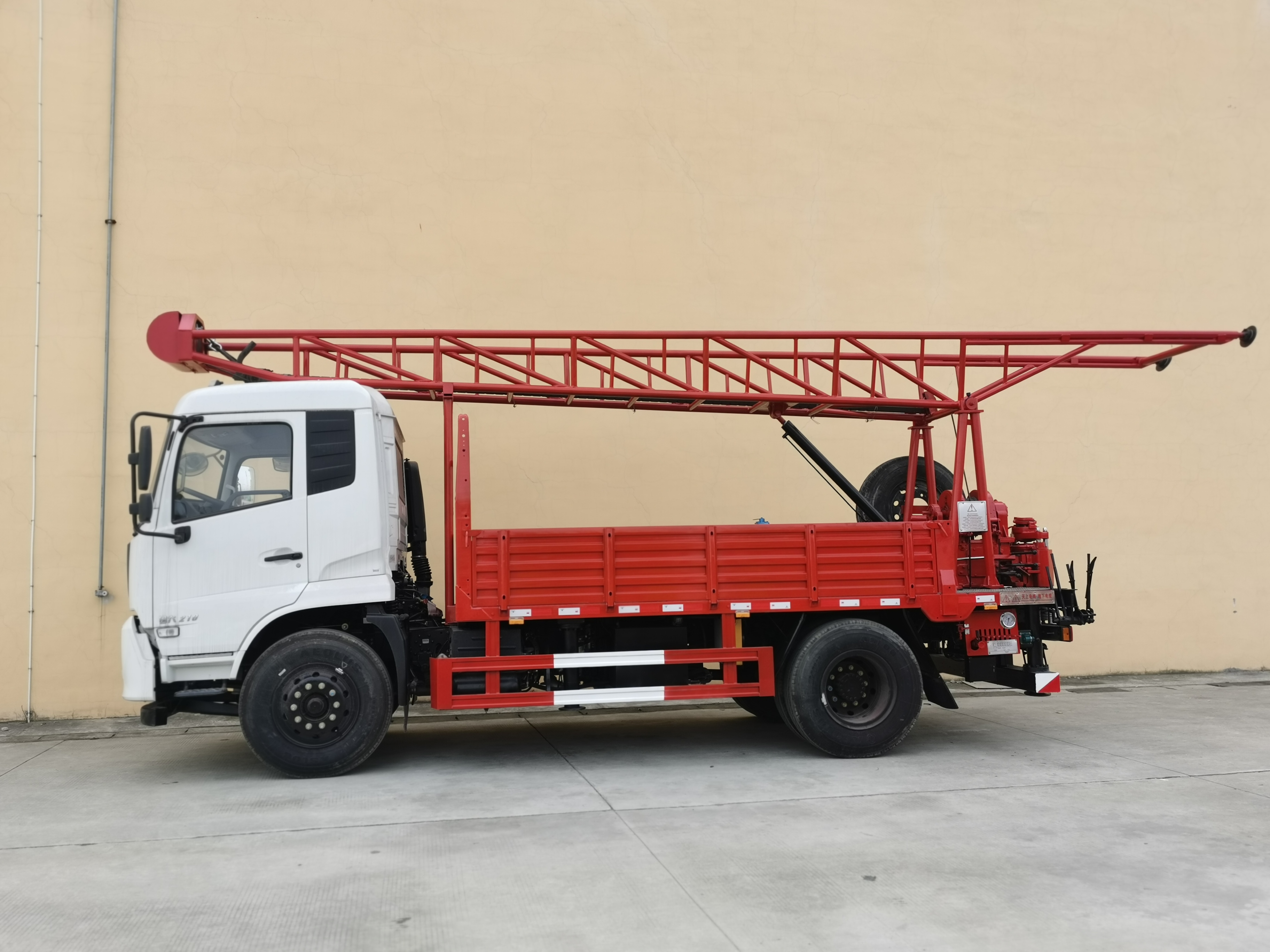 東風(fēng)天錦國六3型汽車鉆機(jī)