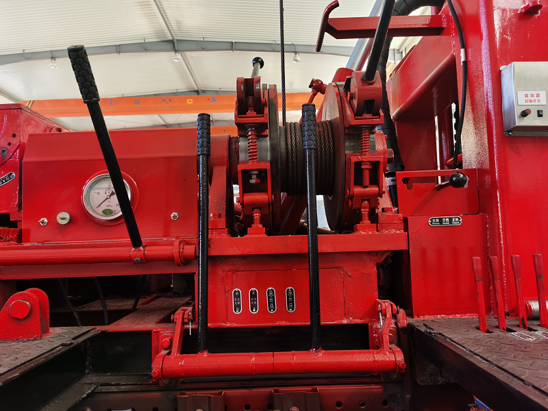 出口型6驅(qū)車載水井鉆機(jī)